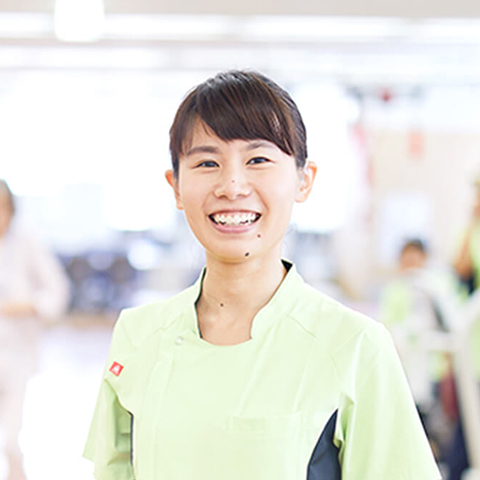秋山 友理恵さん