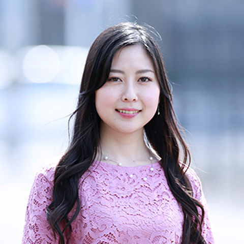 霞流 彩さん